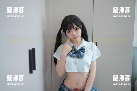原图壁纸合集：Bangni邦尼的魅魔护士，里面的色彩和态度都好像在拉扯…