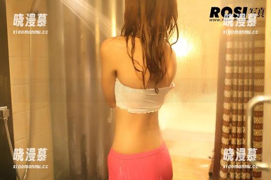 ROSI写真 ROSI套装合集:更新无法抗拒的优雅与迷惑。