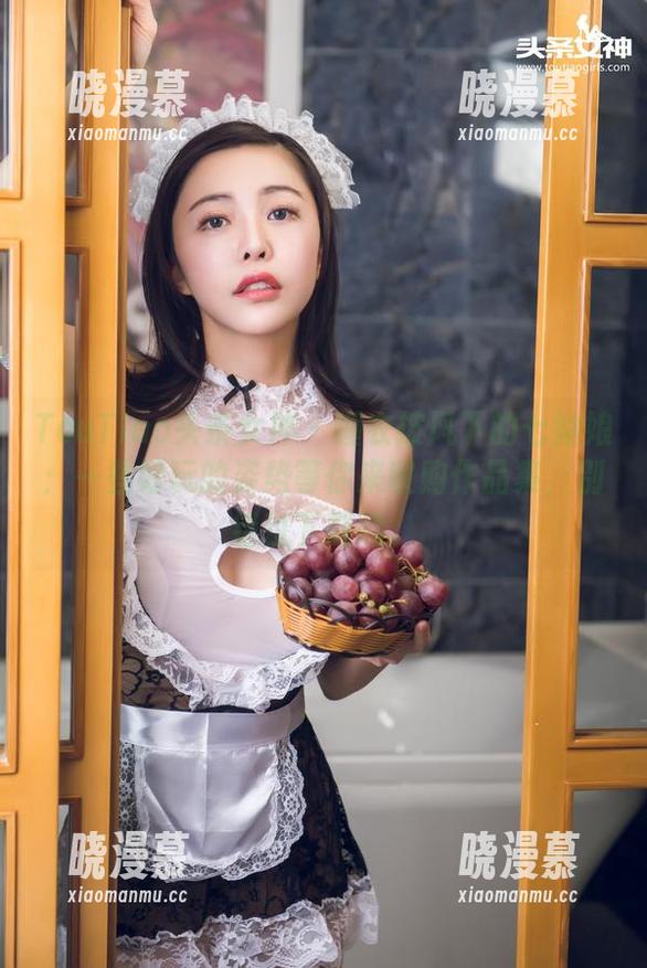 TouTiao头条女神 - 睡衣披风下的七姑娘：一些好玩的姿势等你来收购作品集，别错过下载哦。