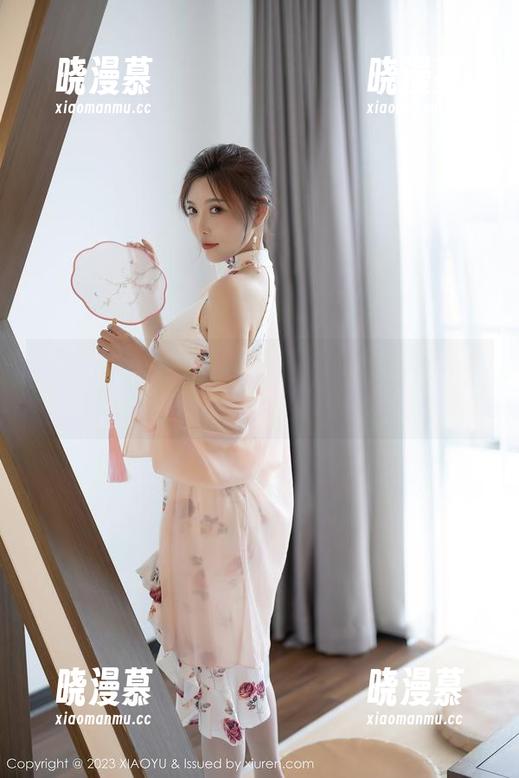 XIAOYU语画界-程开心 XIAOYU语画界 - 免费写真,看程开心如何把吊带演绎成一场衣橱大冒险