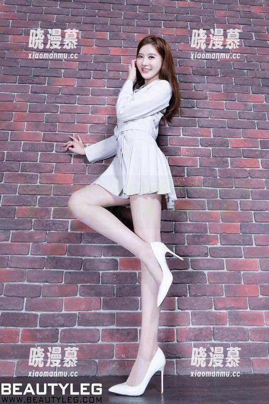 beautyleg - Sammi的JK美图分享时刻：这里有点女神气息，但别太认真！