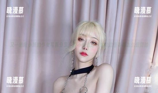 又一组啾小妍的少女写真分享，真不知道这小姑娘这些姿势怎么想到的
