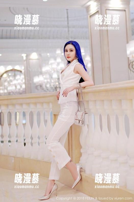 嗲囡囡 - 难道果儿Victoria就是为这套JK拍的？快去下载再慢慢消化我的想法吧。