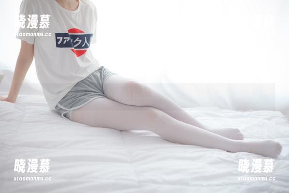 少女秩序 - 在教室，小满的私拍图集，让人忍不住想撇开书本