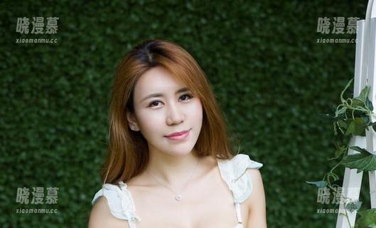 尤物馆-FoxYini孟狐狸 尤物馆 - FoxYini孟狐狸的可爱原图在这里,我可是偷偷下载了几张哦,嘿嘿。