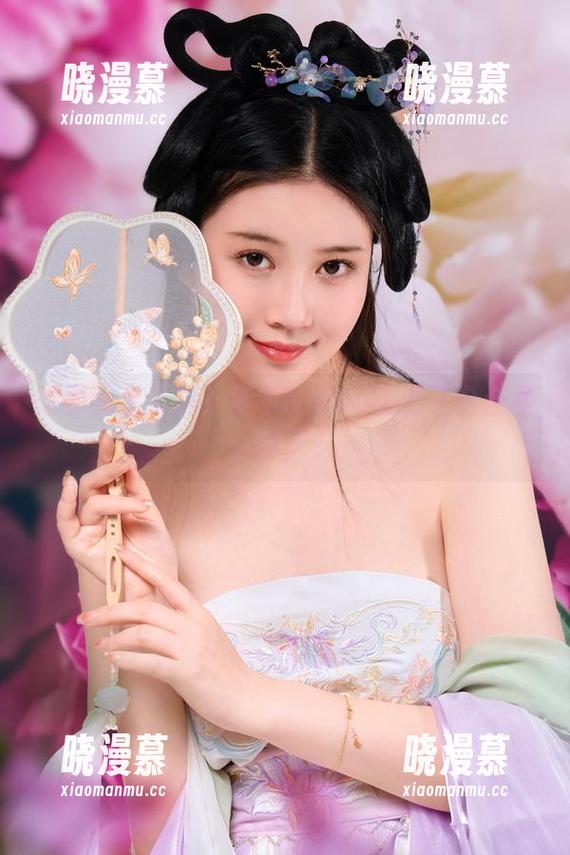 想要踩上云端？年年Nnian美图天台合集，来了！