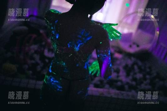 甜糖大魔王 今年冬天不惧冷,从甜糖大魔王的双人圣诞麋鹿写真图册里取暖!