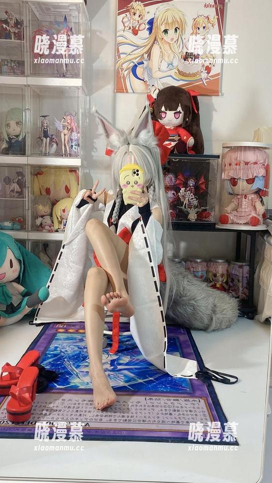 白栎Shirly私房探讨：藤田琴音打歌服的姿态与舞步