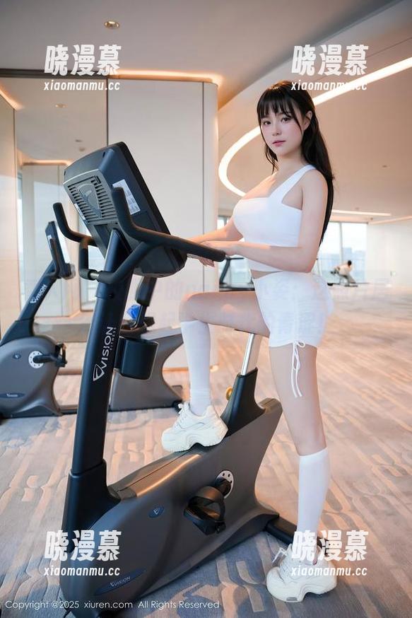秀人网 - 校服中的nancy小姿：这照片居然让我想起学生时代的青涩！