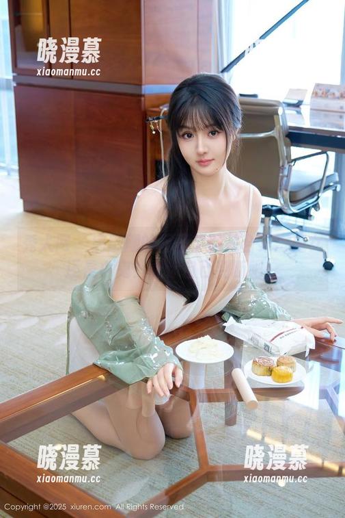 秀人网 - 唐翩翩的万圣节图片合集：魔女还是小鬼？看你自己判断吧。