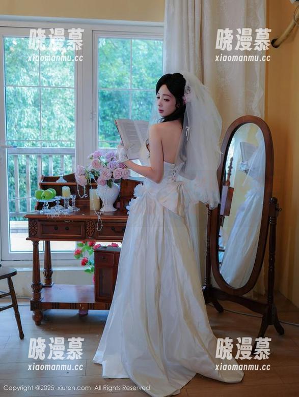 秀人网-美七Mia 秀人网 - 原图随意看:美七Mia的水手服,真的比标准更标准了。