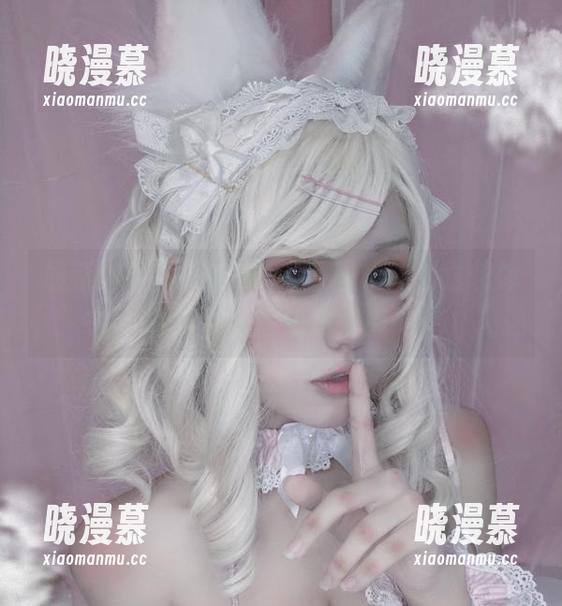 最新的芊川一笑MNK原图，咱们也想体验这种日常的真实感！