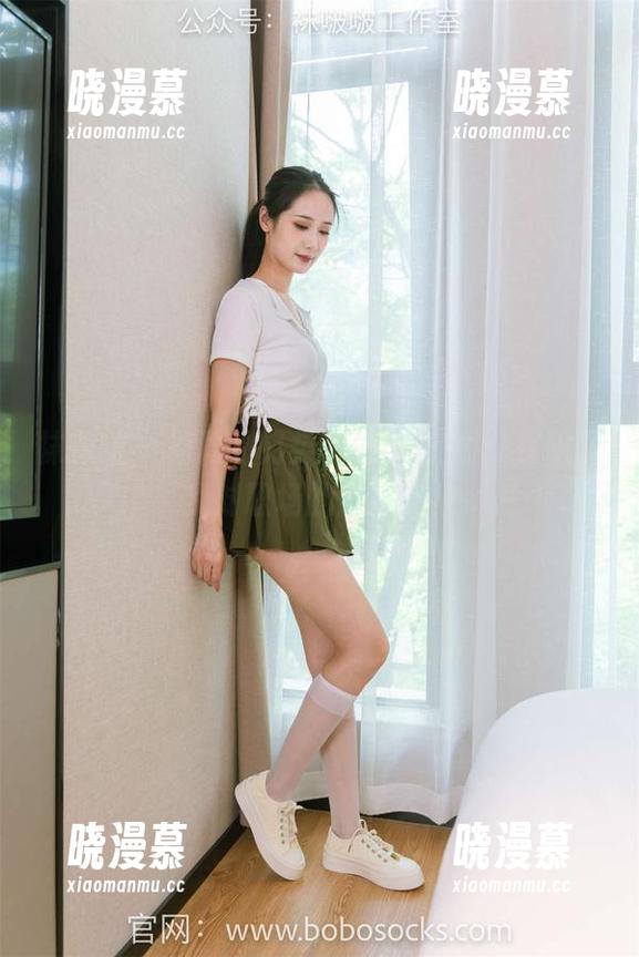 袜啵啵 - 周周的另类OL制服美图，打破了我对职场的所有想象
