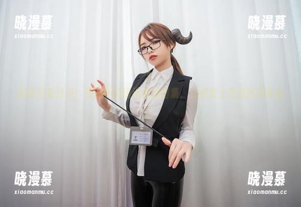 眼镜控看过来！雯妹不讲道理最新图集，让你爱上这款新潮神器！