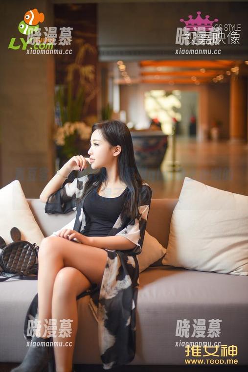 青豆客 - 私拍校服，琪琪qlql穿上粉嫩的小裙子了没？