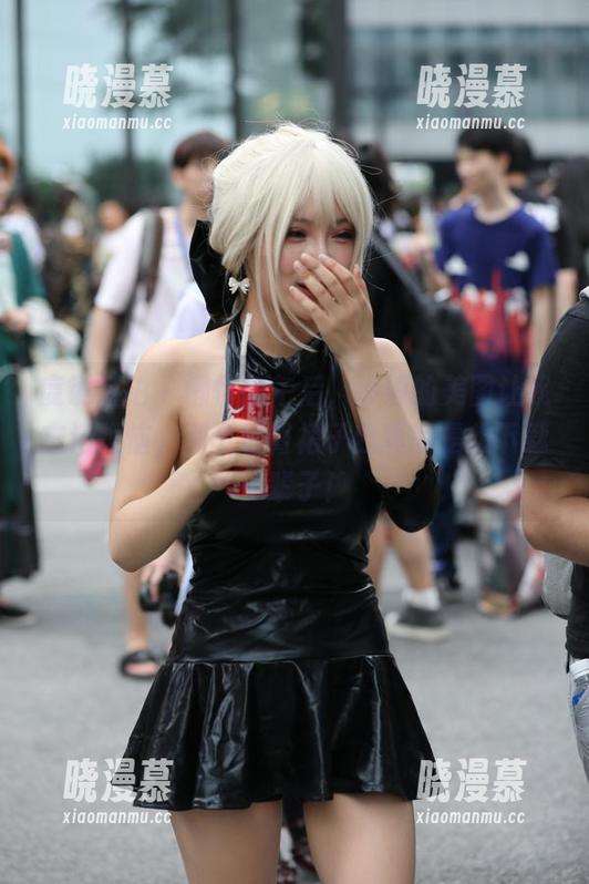 魔镜街拍 - 懒惰的午后，婷婷的美图让我忘记烦恼，那个包臀裙子我真的是想下载一辈子！